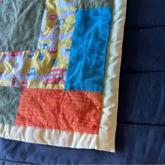 Vroom Vroom! Cars and Trucks Busy Street Handmade Baby Quilt On The Go
#0911242 - Picture 8 of 12